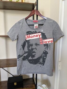 Uniqlo Extremely Rare Barbara Kruger Grey Graphic Wide Crew Tee NWT Size Small